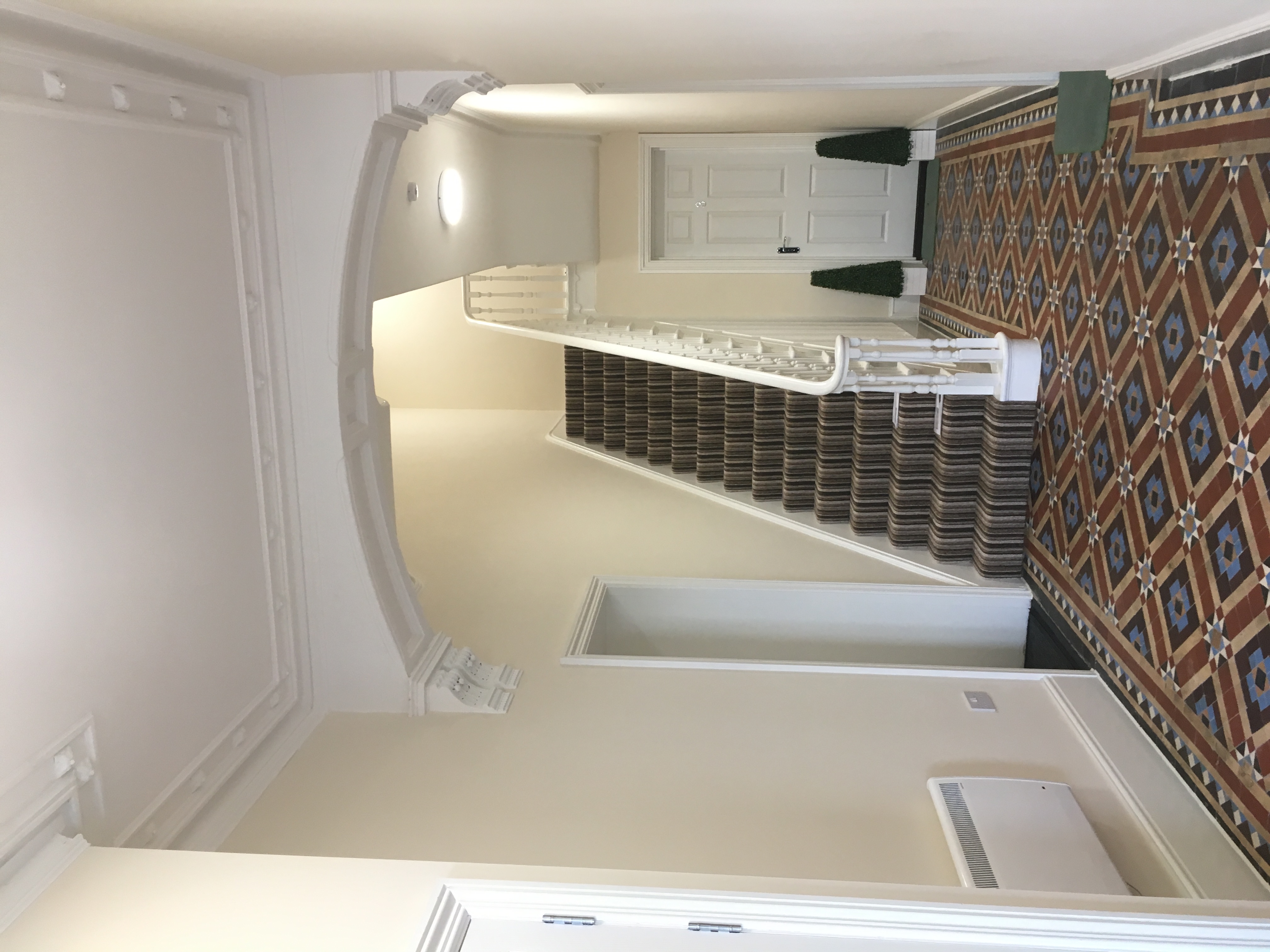 System.Collections.Generic.List`1[BluePillow.Application.SearchEngine.Dto.PhotoDto]?.ElementAt(2)?.Caption