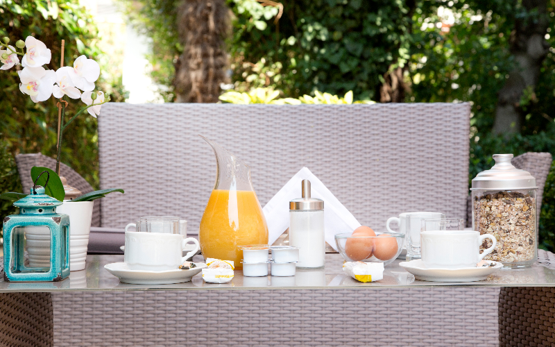 System.Collections.Generic.List`1[BluePillow.Application.SearchEngine.Dto.PhotoDto]?.ElementAt(3)?.Caption