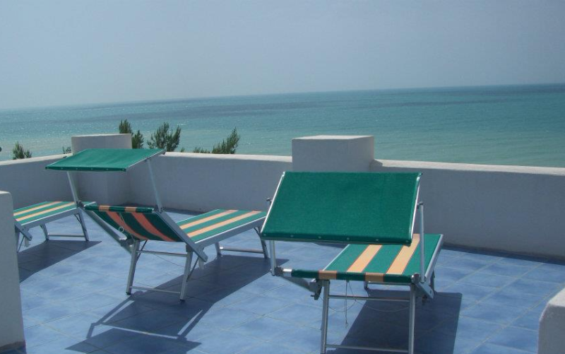 System.Collections.Generic.List`1[BluePillow.Application.SearchEngine.Dto.PhotoDto]?.ElementAt(0)?.Caption