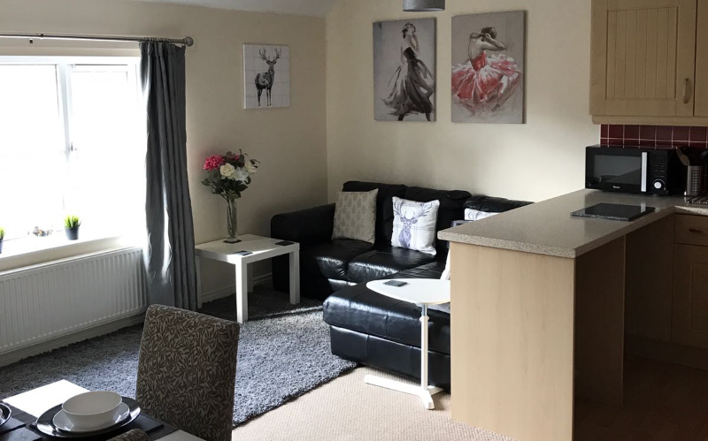 System.Collections.Generic.List`1[BluePillow.Application.SearchEngine.Dto.PhotoDto]?.ElementAt(1)?.Caption