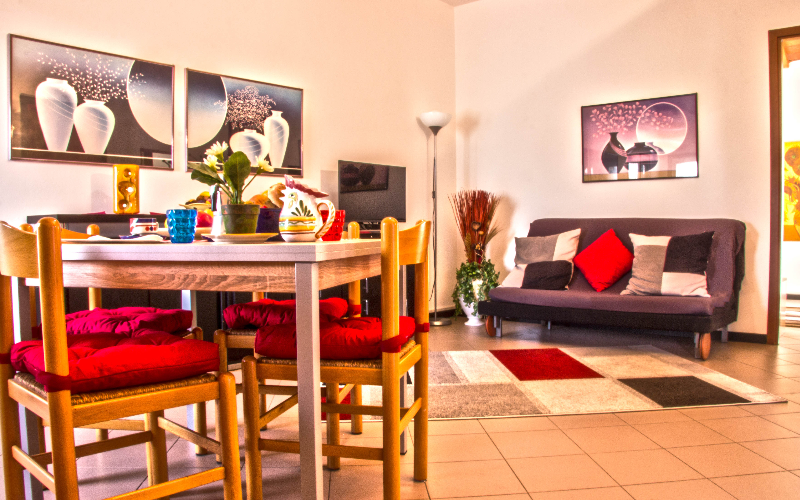 System.Collections.Generic.List`1[BluePillow.Application.SearchEngine.Dto.PhotoDto]?.ElementAt(1)?.Caption