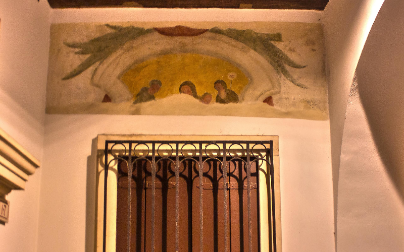 System.Collections.Generic.List`1[BluePillow.Application.SearchEngine.Dto.PhotoDto]?.ElementAt(2)?.Caption