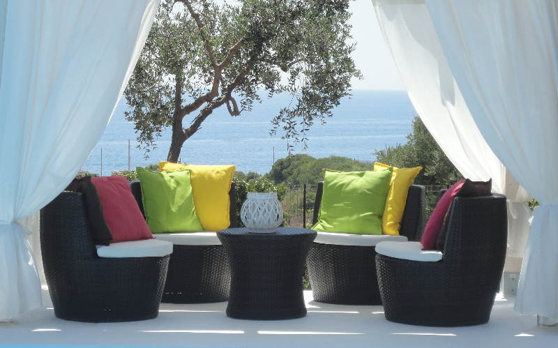 System.Collections.Generic.List`1[BluePillow.Application.SearchEngine.Dto.PhotoDto]?.ElementAt(0)?.Caption