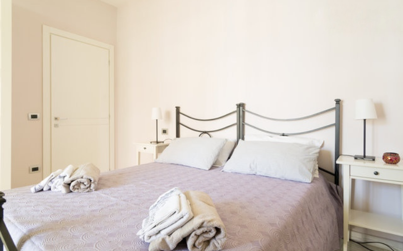 System.Collections.Generic.List`1[BluePillow.Application.SearchEngine.Dto.PhotoDto]?.ElementAt(1)?.Caption