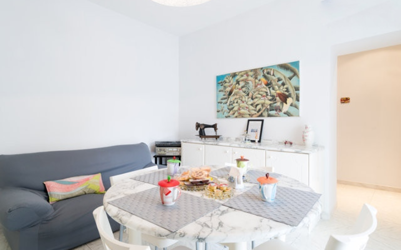 System.Collections.Generic.List`1[BluePillow.Application.SearchEngine.Dto.PhotoDto]?.ElementAt(2)?.Caption