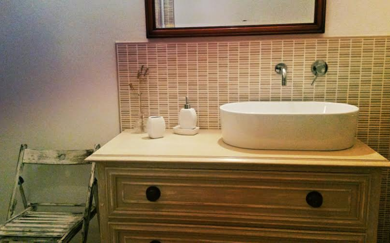 System.Collections.Generic.List`1[BluePillow.Application.SearchEngine.Dto.PhotoDto]?.ElementAt(2)?.Caption