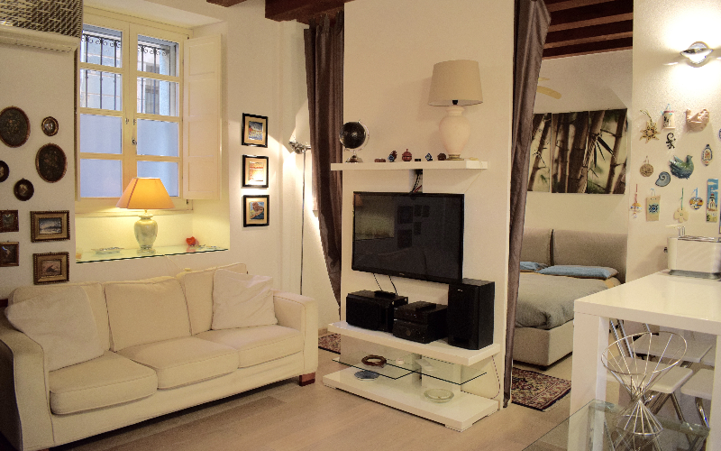 System.Collections.Generic.List`1[BluePillow.Application.SearchEngine.Dto.PhotoDto]?.ElementAt(0)?.Caption