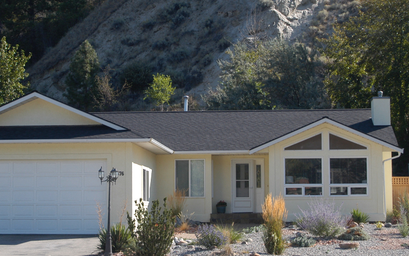 System.Collections.Generic.List`1[BluePillow.Application.SearchEngine.Dto.PhotoDto]?.ElementAt(0)?.Caption