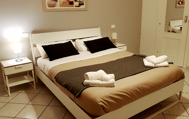 System.Collections.Generic.List`1[BluePillow.Application.SearchEngine.Dto.PhotoDto]?.ElementAt(0)?.Caption