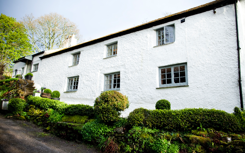 System.Collections.Generic.List`1[BluePillow.Application.SearchEngine.Dto.PhotoDto]?.ElementAt(0)?.Caption