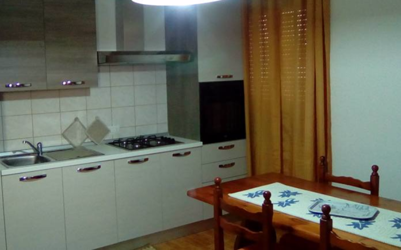 System.Collections.Generic.List`1[BluePillow.Application.SearchEngine.Dto.PhotoDto]?.ElementAt(3)?.Caption