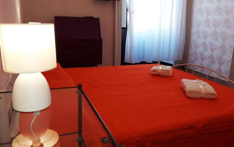 System.Collections.Generic.List`1[BluePillow.Application.SearchEngine.Dto.PhotoDto]?.ElementAt(0)?.Caption