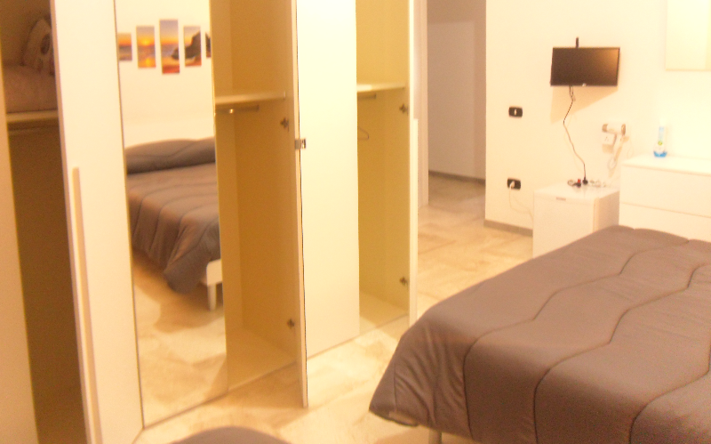 System.Collections.Generic.List`1[BluePillow.Application.SearchEngine.Dto.PhotoDto]?.ElementAt(3)?.Caption