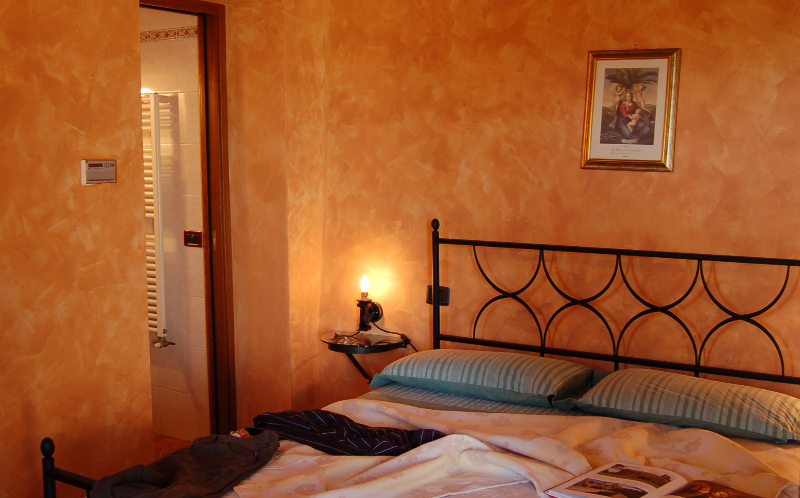 System.Collections.Generic.List`1[BluePillow.Application.SearchEngine.Dto.PhotoDto]?.ElementAt(1)?.Caption