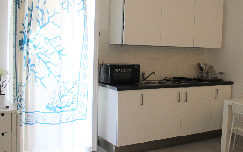 System.Collections.Generic.List`1[BluePillow.Application.SearchEngine.Dto.PhotoDto]?.ElementAt(3)?.Caption