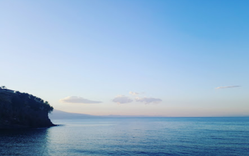 System.Collections.Generic.List`1[BluePillow.Application.SearchEngine.Dto.PhotoDto]?.ElementAt(2)?.Caption