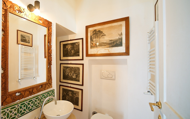 System.Collections.Generic.List`1[BluePillow.Application.SearchEngine.Dto.PhotoDto]?.ElementAt(2)?.Caption