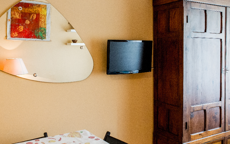 System.Collections.Generic.List`1[BluePillow.Application.SearchEngine.Dto.PhotoDto]?.ElementAt(3)?.Caption