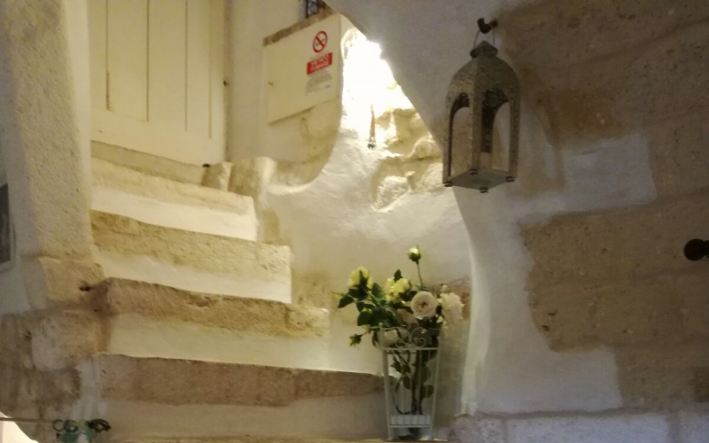 System.Collections.Generic.List`1[BluePillow.Application.SearchEngine.Dto.PhotoDto]?.ElementAt(1)?.Caption