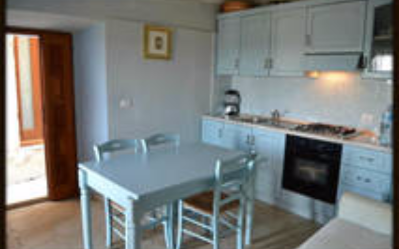 System.Collections.Generic.List`1[BluePillow.Application.SearchEngine.Dto.PhotoDto]?.ElementAt(2)?.Caption