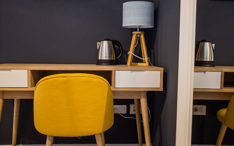 System.Collections.Generic.List`1[BluePillow.Application.SearchEngine.Dto.PhotoDto]?.ElementAt(2)?.Caption