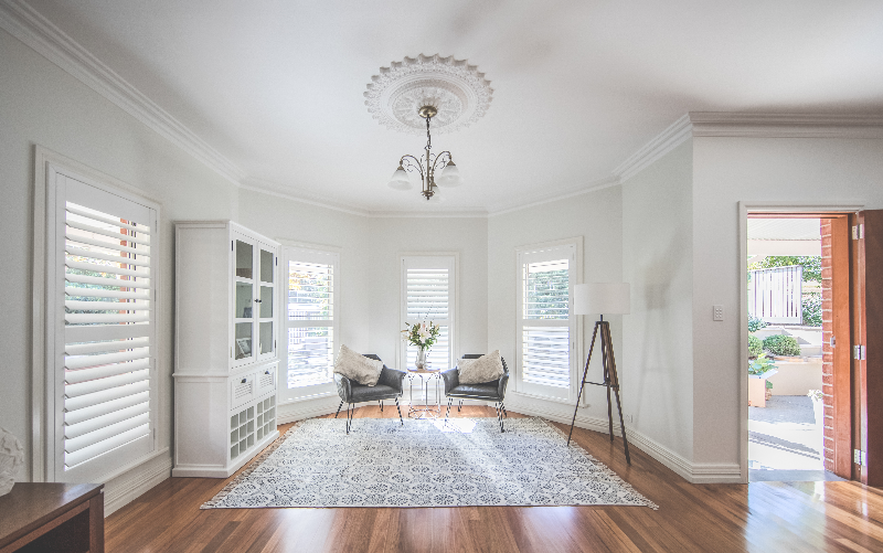 System.Collections.Generic.List`1[BluePillow.Application.SearchEngine.Dto.PhotoDto]?.ElementAt(0)?.Caption