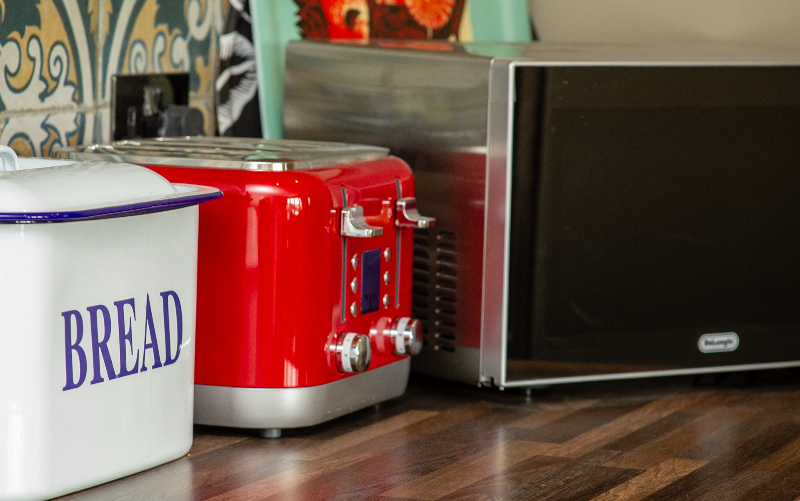 System.Collections.Generic.List`1[BluePillow.Application.SearchEngine.Dto.PhotoDto]?.ElementAt(1)?.Caption