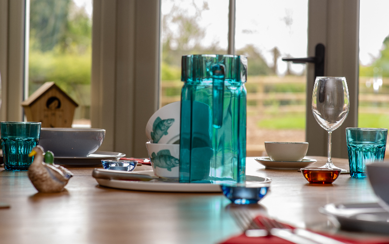 System.Collections.Generic.List`1[BluePillow.Application.SearchEngine.Dto.PhotoDto]?.ElementAt(2)?.Caption