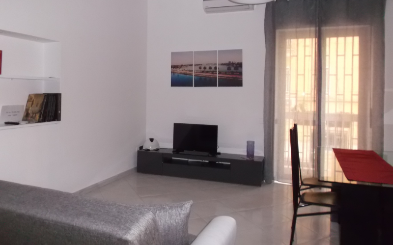 System.Collections.Generic.List`1[BluePillow.Application.SearchEngine.Dto.PhotoDto]?.ElementAt(0)?.Caption