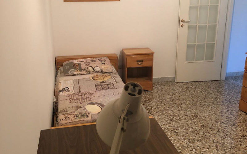 System.Collections.Generic.List`1[BluePillow.Application.SearchEngine.Dto.PhotoDto]?.ElementAt(0)?.Caption