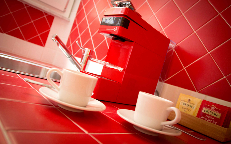 System.Collections.Generic.List`1[BluePillow.Application.SearchEngine.Dto.PhotoDto]?.ElementAt(3)?.Caption