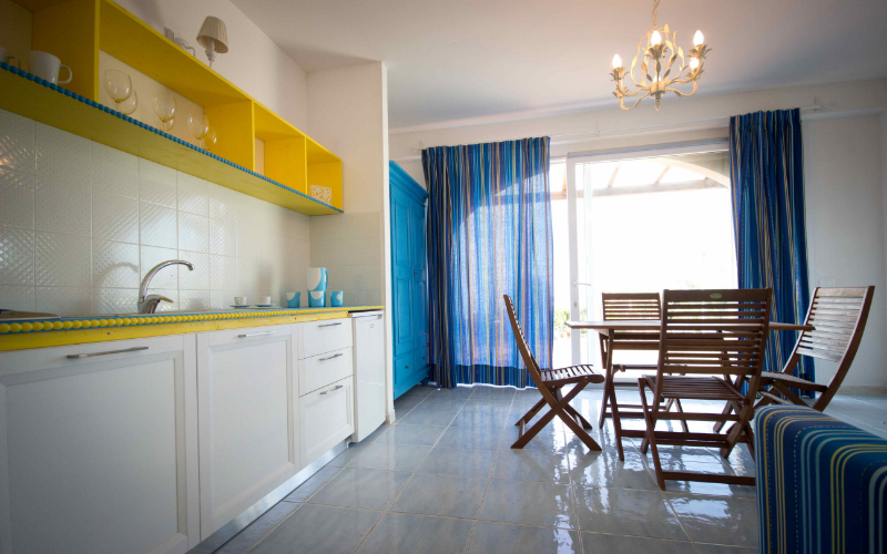 System.Collections.Generic.List`1[BluePillow.Application.SearchEngine.Dto.PhotoDto]?.ElementAt(2)?.Caption