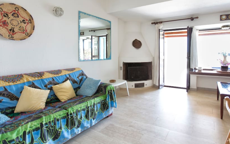 System.Collections.Generic.List`1[BluePillow.Application.SearchEngine.Dto.PhotoDto]?.ElementAt(2)?.Caption