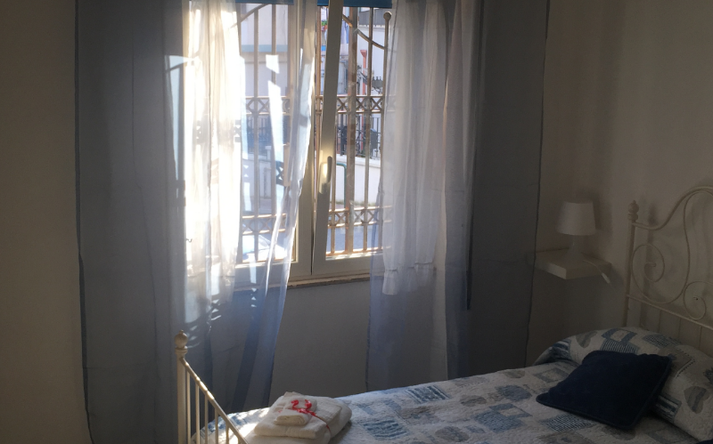 System.Collections.Generic.List`1[BluePillow.Application.SearchEngine.Dto.PhotoDto]?.ElementAt(3)?.Caption