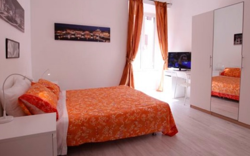 System.Collections.Generic.List`1[BluePillow.Application.SearchEngine.Dto.PhotoDto]?.ElementAt(3)?.Caption