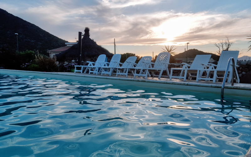 System.Collections.Generic.List`1[BluePillow.Application.SearchEngine.Dto.PhotoDto]?.ElementAt(3)?.Caption