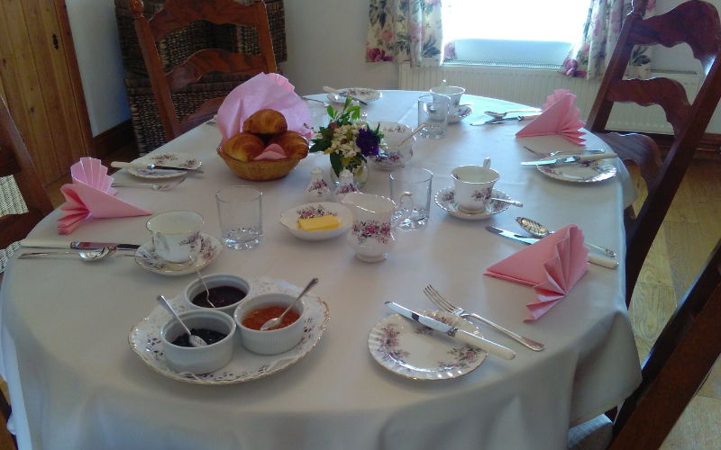 System.Collections.Generic.List`1[BluePillow.Application.SearchEngine.Dto.PhotoDto]?.ElementAt(2)?.Caption