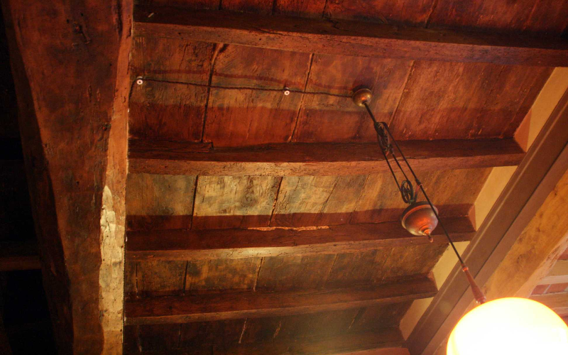 System.Collections.Generic.List`1[BluePillow.Application.SearchEngine.Dto.PhotoDto]?.ElementAt(3)?.Caption