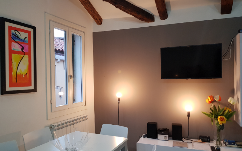 System.Collections.Generic.List`1[BluePillow.Application.SearchEngine.Dto.PhotoDto]?.ElementAt(1)?.Caption