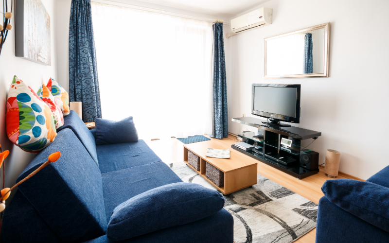 System.Collections.Generic.List`1[BluePillow.Application.SearchEngine.Dto.PhotoDto]?.ElementAt(3)?.Caption