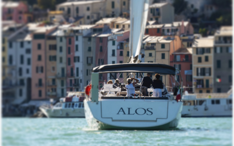 System.Collections.Generic.List`1[BluePillow.Application.SearchEngine.Dto.PhotoDto]?.ElementAt(2)?.Caption