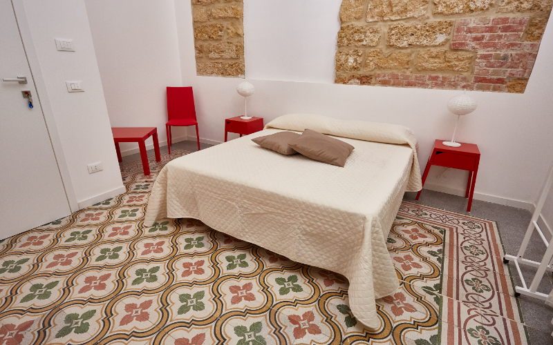 System.Collections.Generic.List`1[BluePillow.Application.SearchEngine.Dto.PhotoDto]?.ElementAt(0)?.Caption