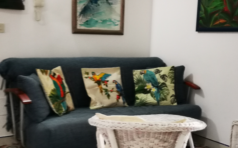 System.Collections.Generic.List`1[BluePillow.Application.SearchEngine.Dto.PhotoDto]?.ElementAt(3)?.Caption