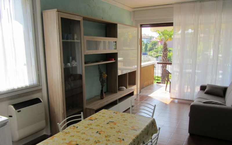 System.Collections.Generic.List`1[BluePillow.Application.SearchEngine.Dto.PhotoDto]?.ElementAt(0)?.Caption