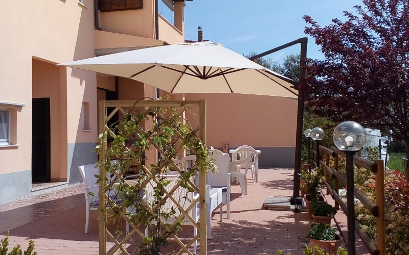 System.Collections.Generic.List`1[BluePillow.Application.SearchEngine.Dto.PhotoDto]?.ElementAt(0)?.Caption