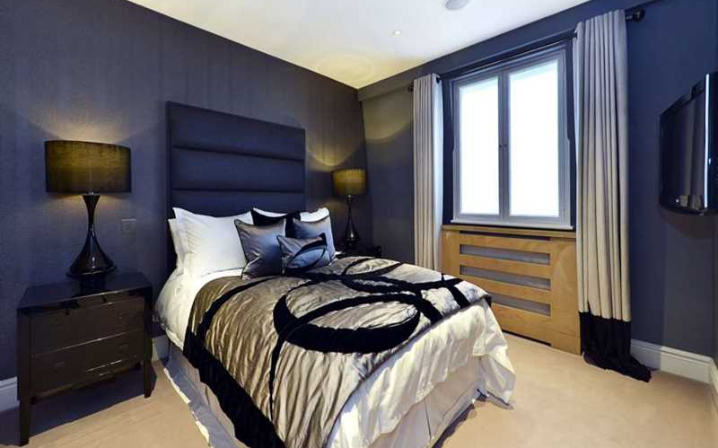 System.Collections.Generic.List`1[BluePillow.Application.SearchEngine.Dto.PhotoDto]?.ElementAt(0)?.Caption