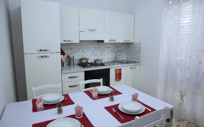 System.Collections.Generic.List`1[BluePillow.Application.SearchEngine.Dto.PhotoDto]?.ElementAt(0)?.Caption