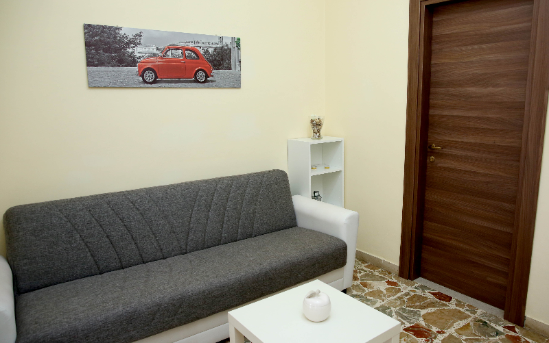 System.Collections.Generic.List`1[BluePillow.Application.SearchEngine.Dto.PhotoDto]?.ElementAt(3)?.Caption