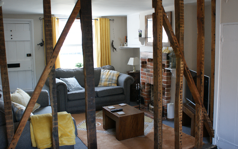 System.Collections.Generic.List`1[BluePillow.Application.SearchEngine.Dto.PhotoDto]?.ElementAt(0)?.Caption