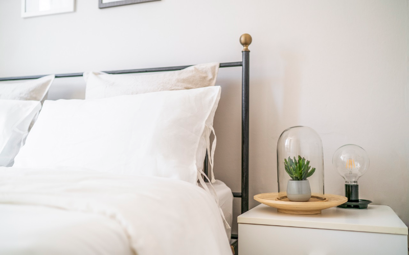 System.Collections.Generic.List`1[BluePillow.Application.SearchEngine.Dto.PhotoDto]?.ElementAt(2)?.Caption